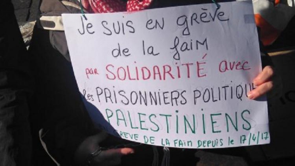 9. Grève faim Paris 3.jpg