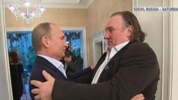 8. Depardieu-Putin.jpg