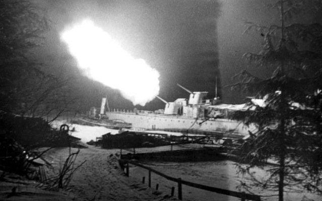 1. Destroyer soviétique Opytny.jpg