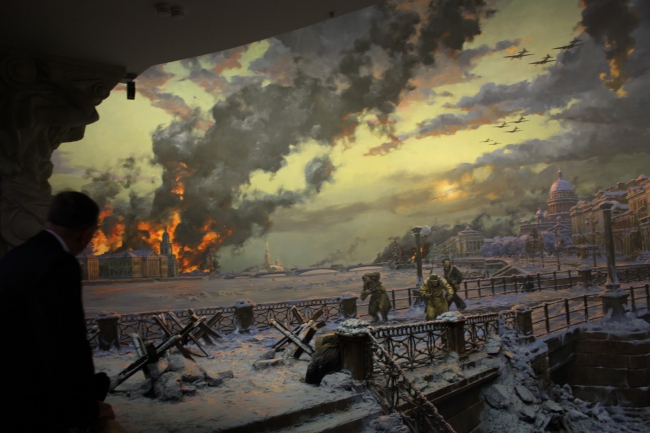 3. november-5-2010-014-diorama-of-the-1941-1945-siege-of-leningrad.jpg