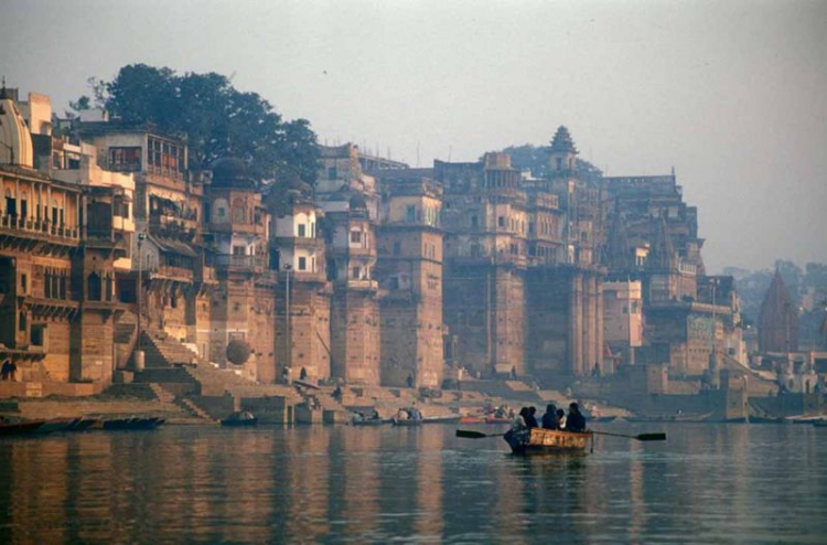1. Sailing down the Ganges.jpg