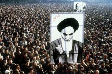 7. Khomeini.jpg